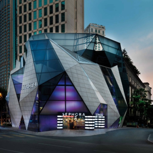 Luxury brand advertisement log