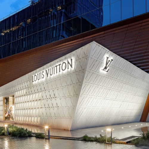 Luxury brand store advertiseme